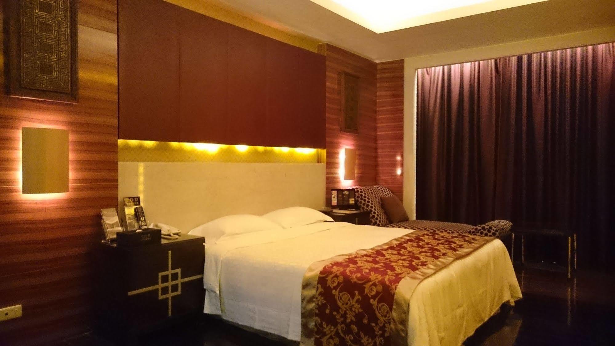 Refinement Motel Taichung Dış mekan fotoğraf