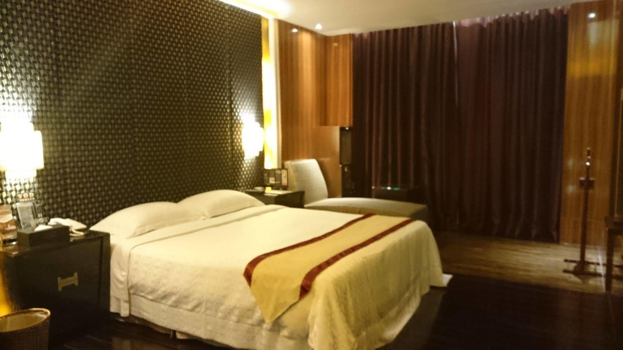 Refinement Motel Taichung Dış mekan fotoğraf