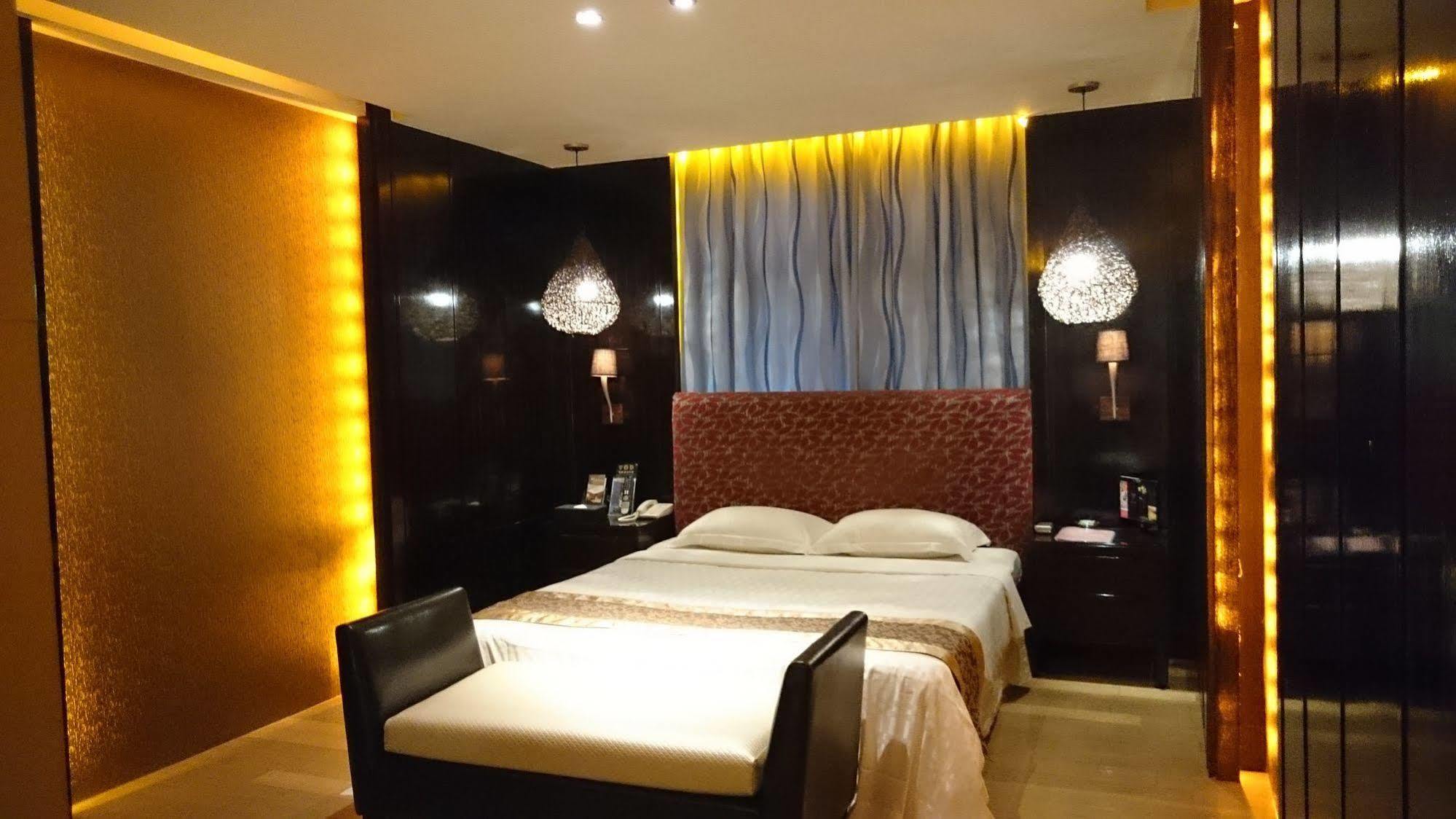 Refinement Motel Taichung Dış mekan fotoğraf