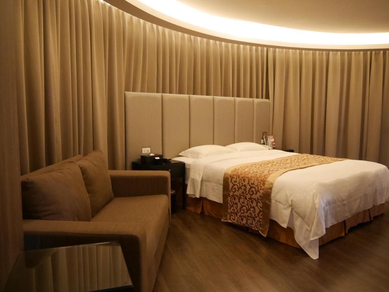 Refinement Motel Taichung Dış mekan fotoğraf