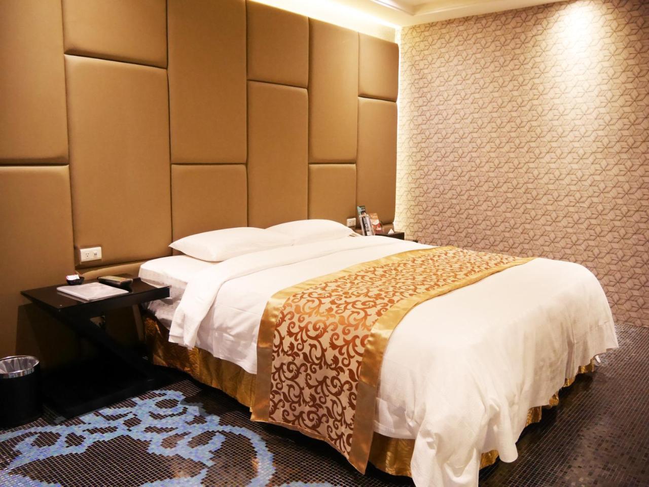 Refinement Motel Taichung Dış mekan fotoğraf