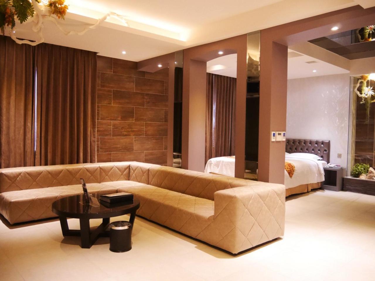 Refinement Motel Taichung Dış mekan fotoğraf