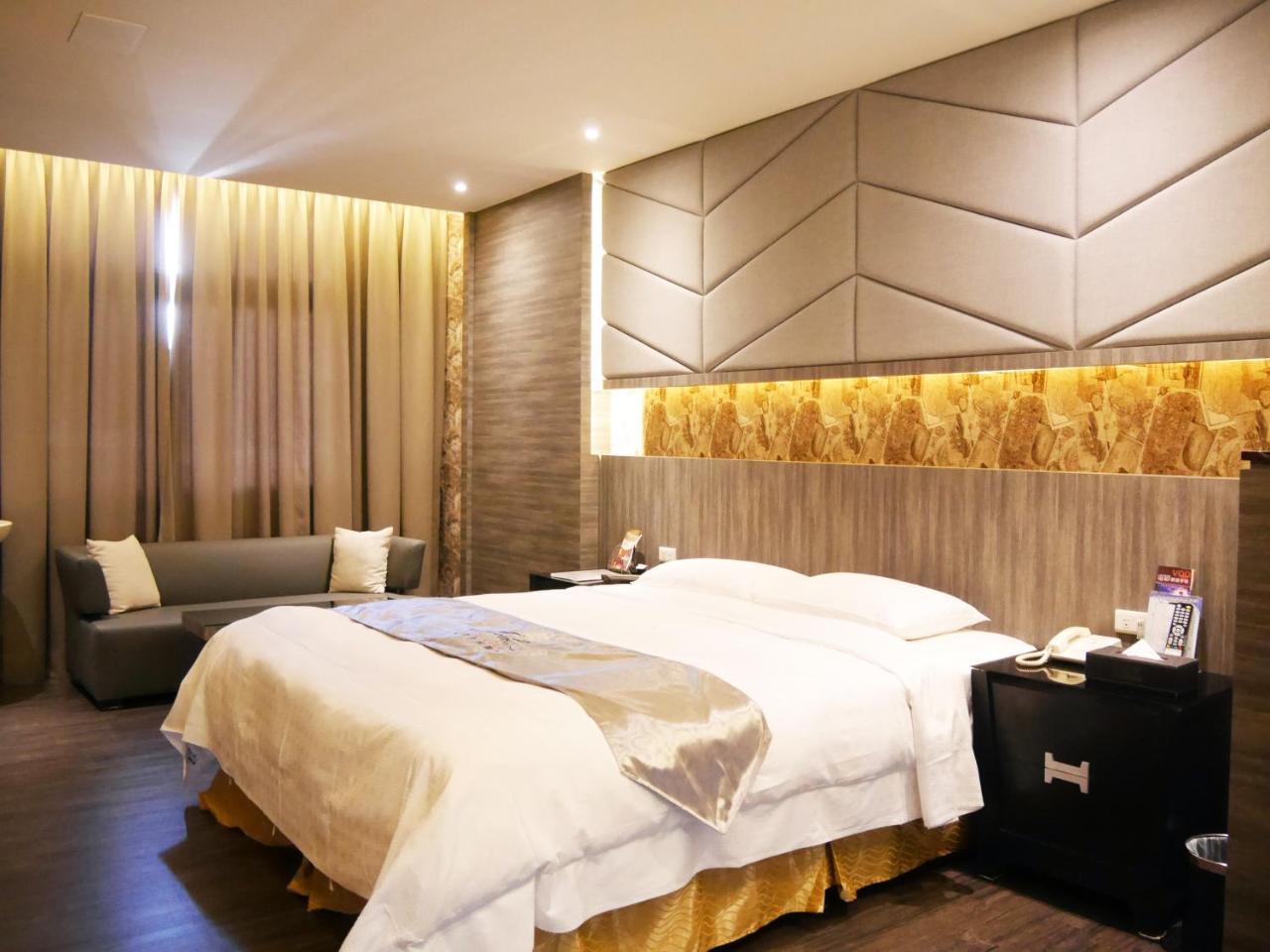 Refinement Motel Taichung Dış mekan fotoğraf